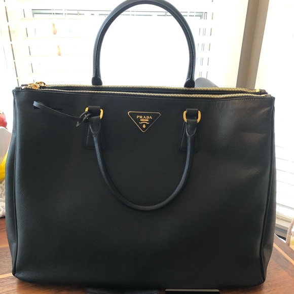 Prada Handbags - Prada Black Saffiano Lux Executive Tote Bag